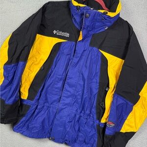 Columbia side cut Omni-Tech Waterproof mountain jacket